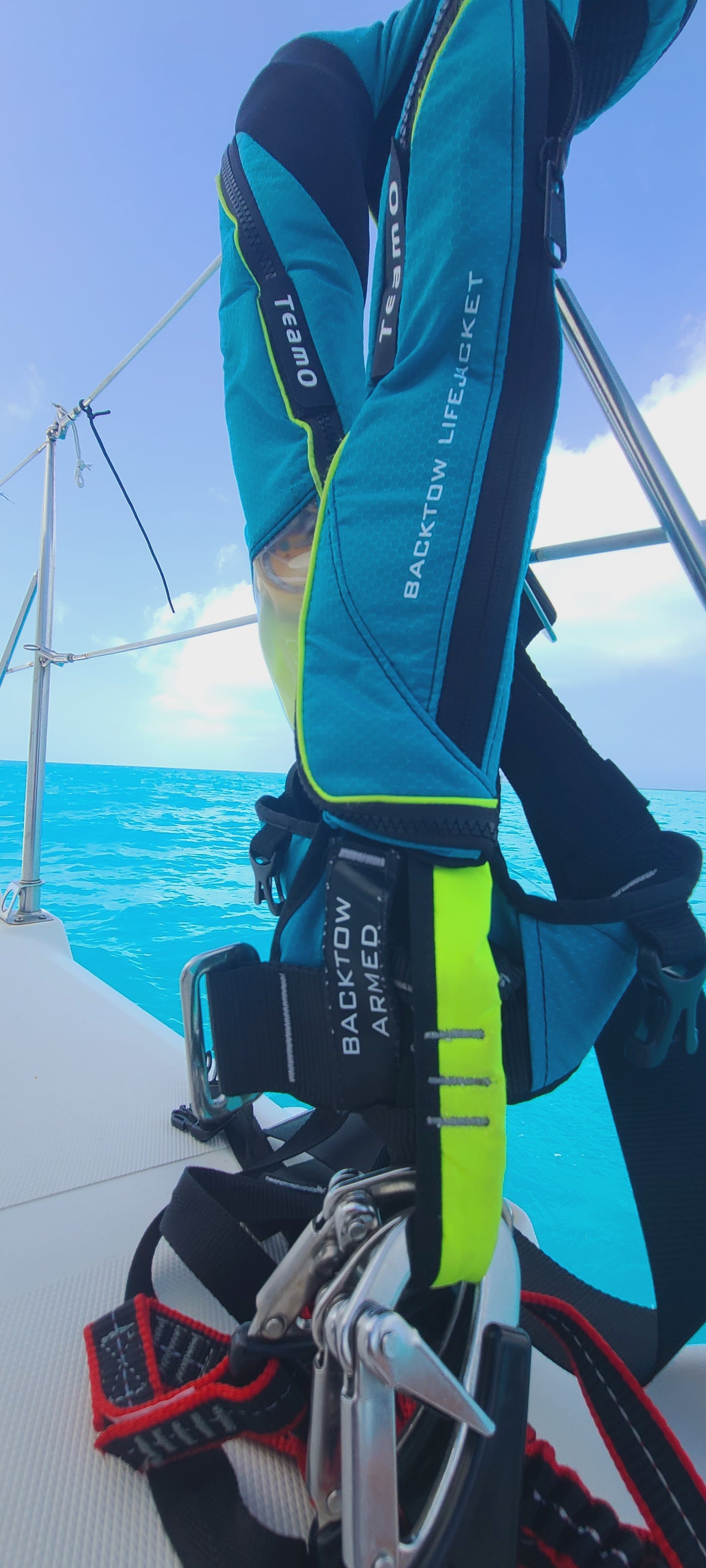 Close up picture of a TeamO PFD