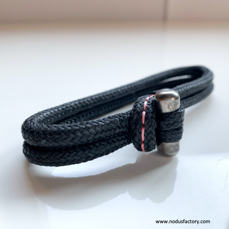 This is a close up of the sheathed shackle